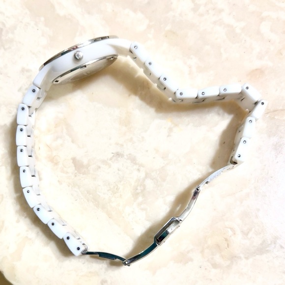 AKRIBOS XXIV CERAMIC WHITE MOTHER OF PEARL DIAL LADIES WATCH - Picture 4 of 10